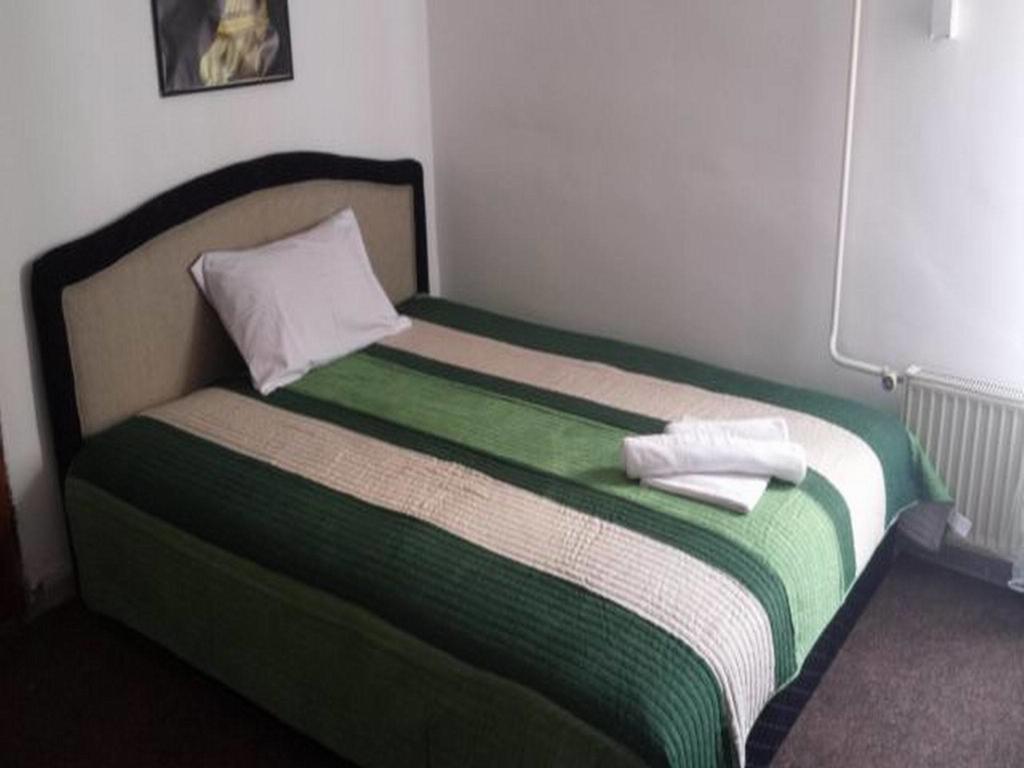 Gros Hotel - Leskovac ليسكوفاك المظهر الخارجي الصورة