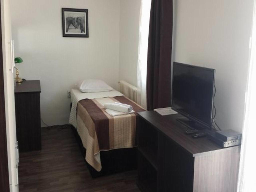 Gros Hotel - Leskovac ليسكوفاك المظهر الخارجي الصورة