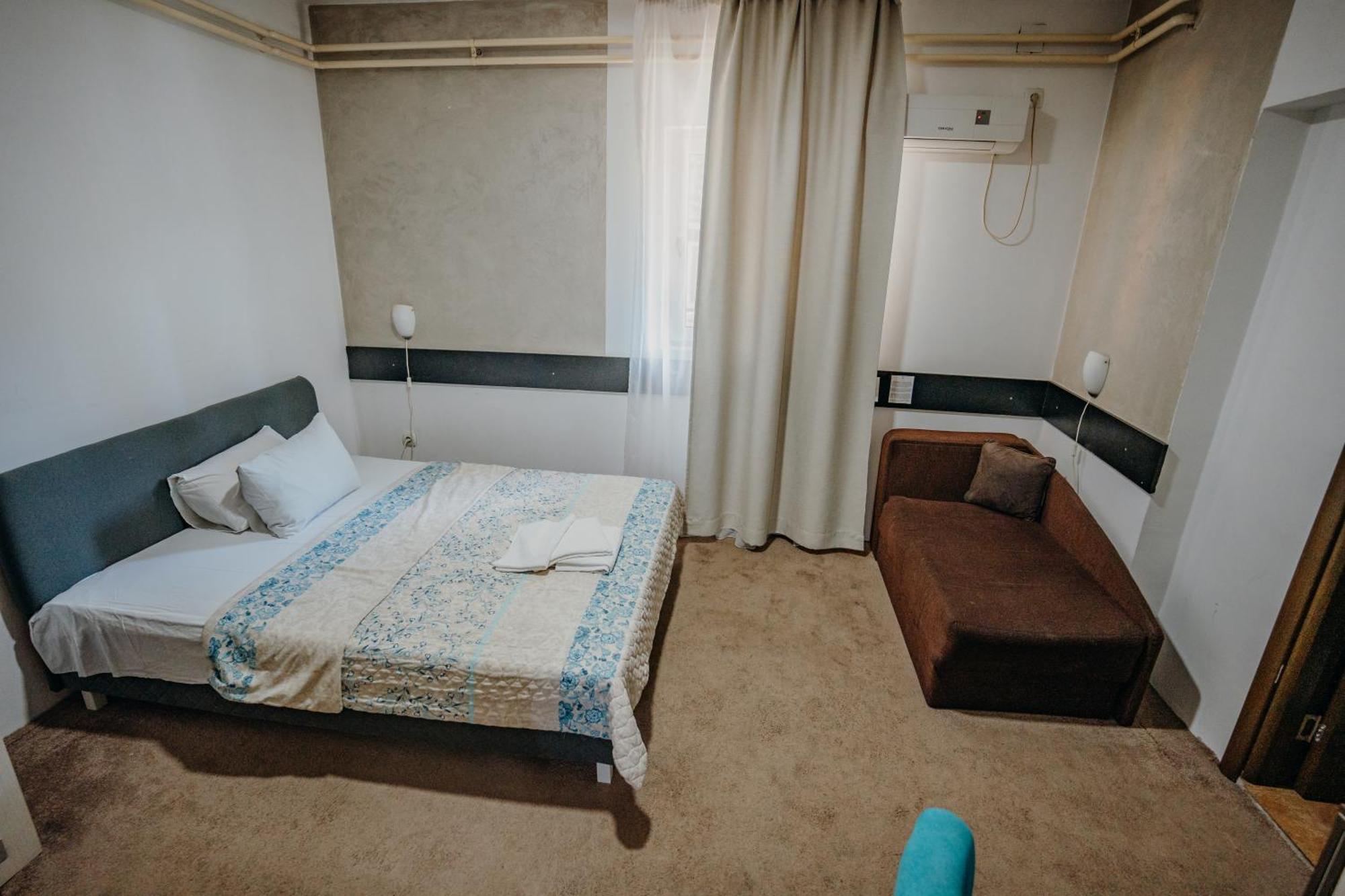 Gros Hotel - Leskovac ليسكوفاك المظهر الخارجي الصورة