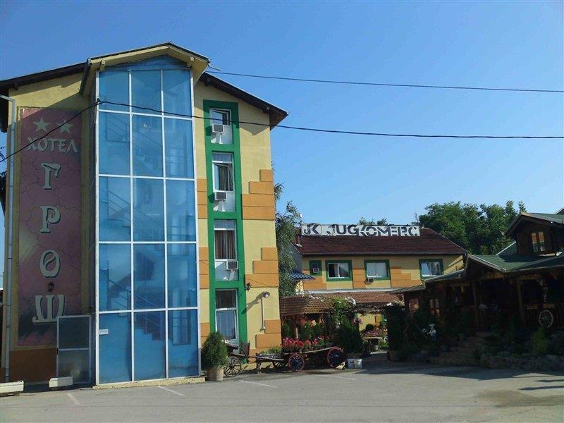 Gros Hotel - Leskovac ليسكوفاك المظهر الخارجي الصورة