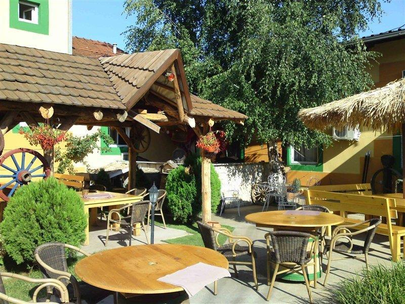 Gros Hotel - Leskovac ليسكوفاك المطعم الصورة