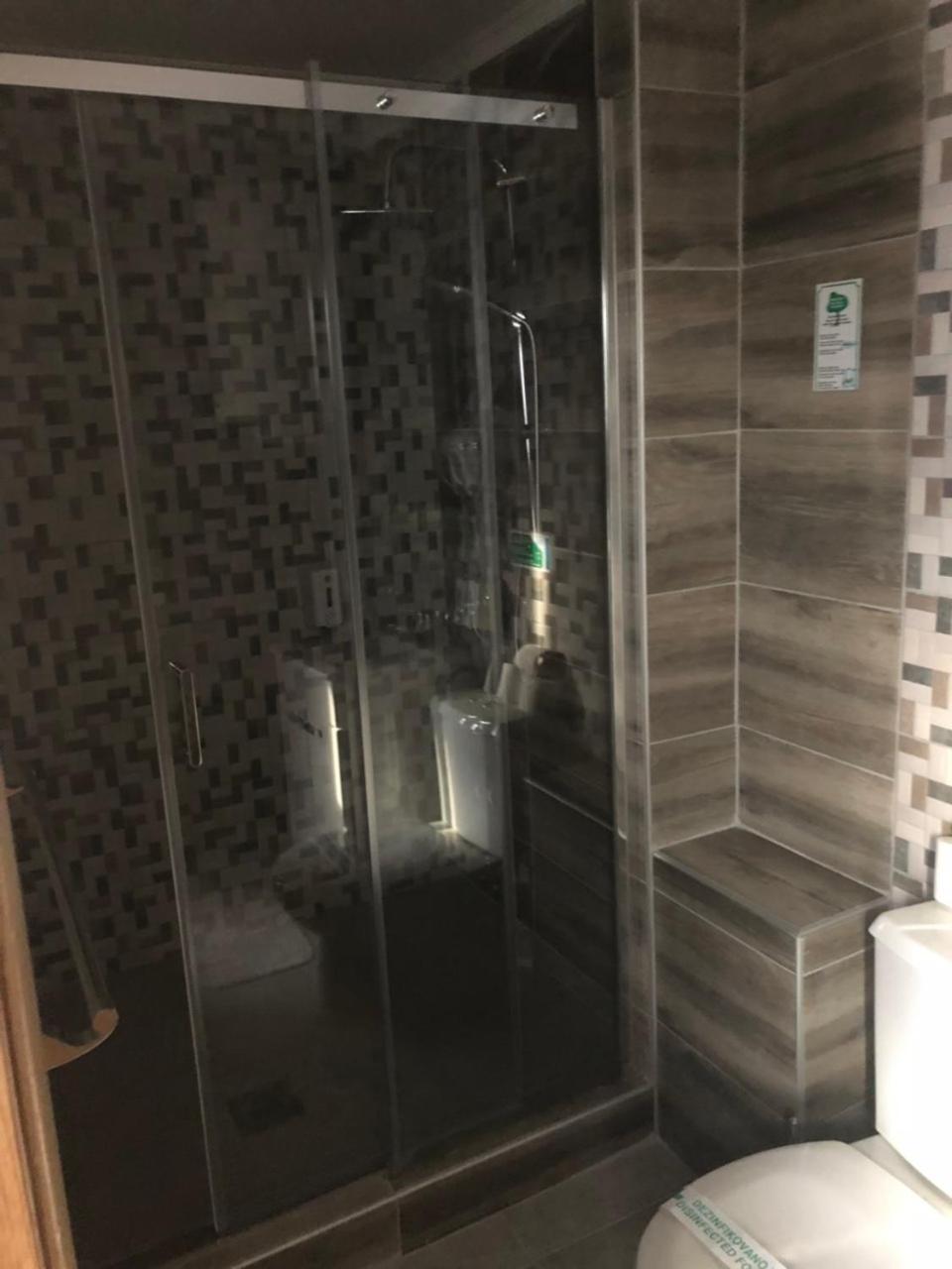 Gros Hotel - Leskovac ليسكوفاك المظهر الخارجي الصورة
